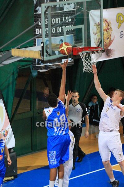 141116_Cocuzza 100_tn.jpg
